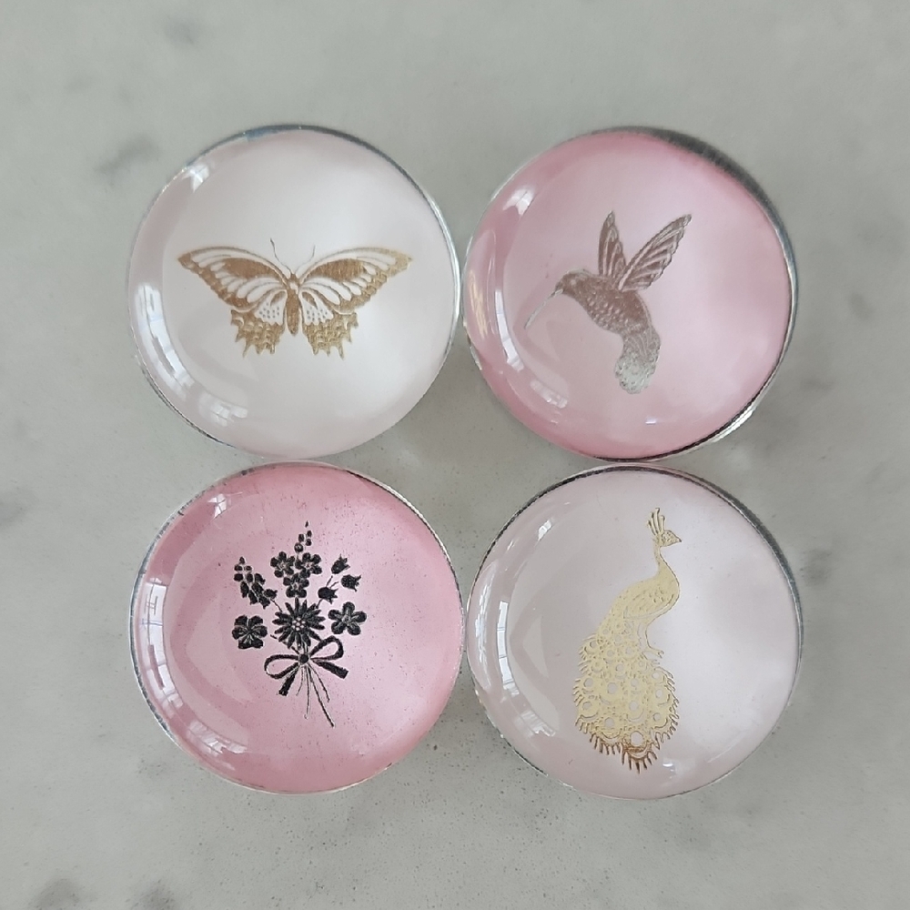 Set of 4 Decorative Glass Magnets 🧲